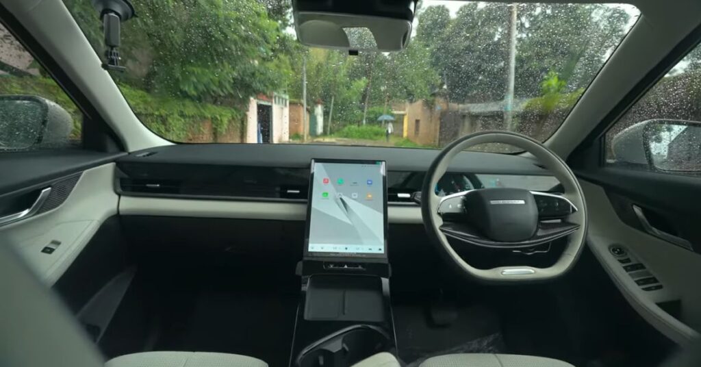 Jaecoo J5 interior